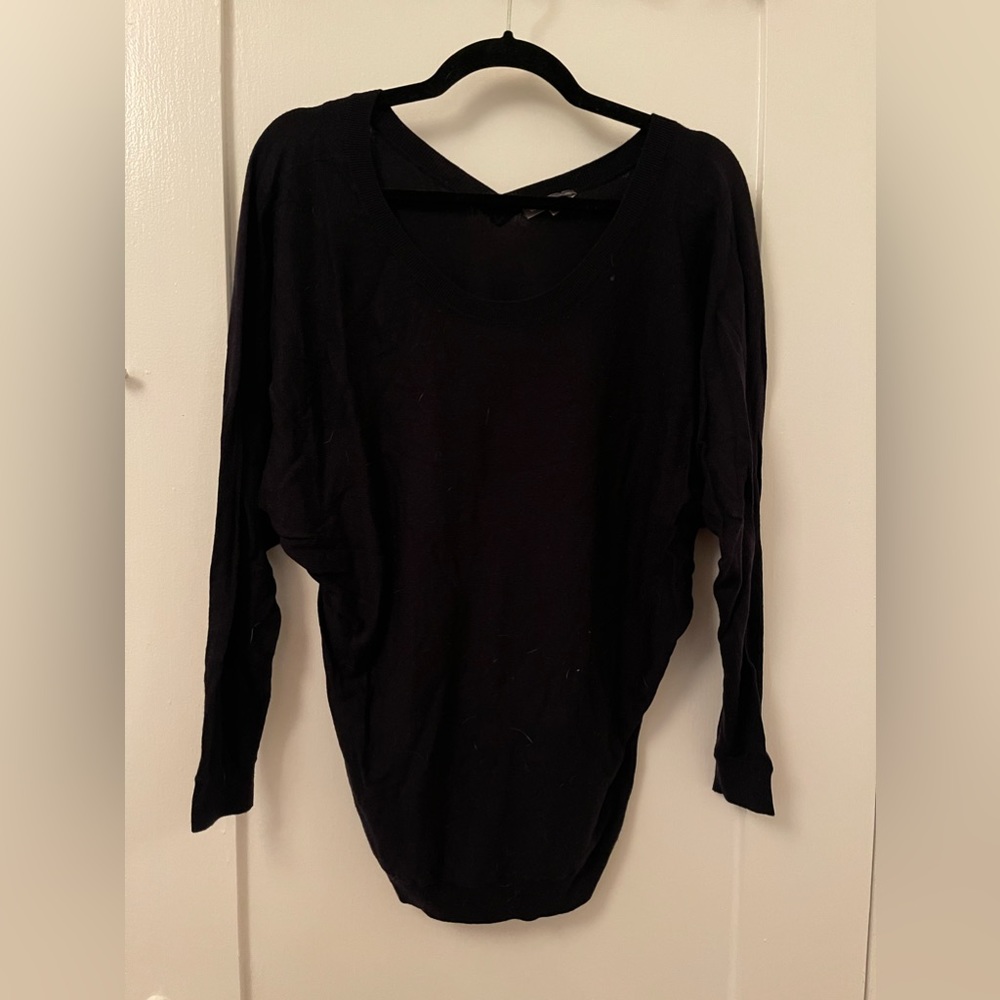 Vince navy blue sweater S